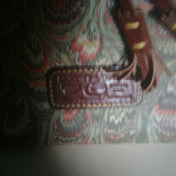 New Dooney and Bourke purse - Picture 4 of 4
